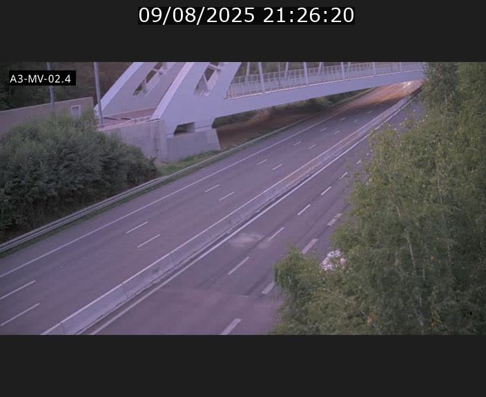 <h2>Webcam autoroute de la France (A3) au Luxembourg à Fentange, à proximité de la Croix de Gasperich. Vue orientée vers la Cloche d'Or</h2>