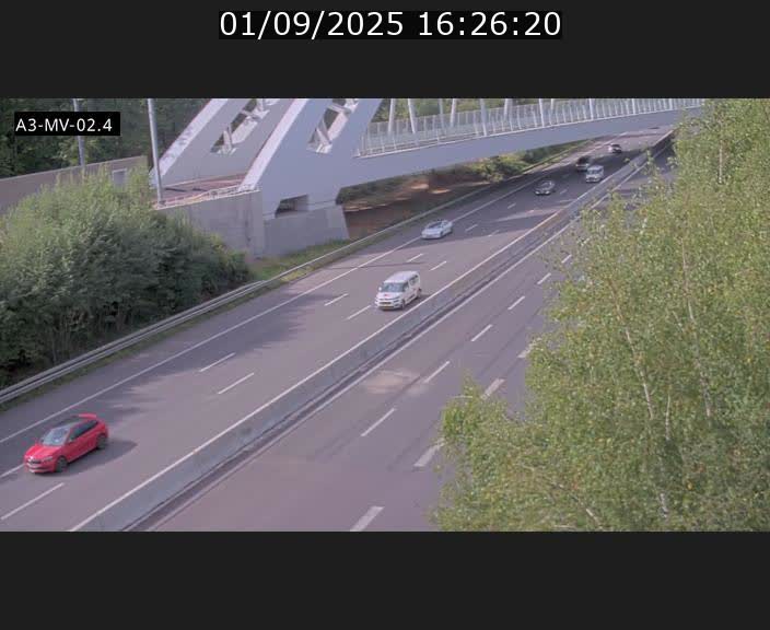 <h2>Webcam autoroute de la France (A3) au Luxembourg à Fentange, à proximité de la Croix de Gasperich. Vue orientée vers la Cloche d'Or</h2>