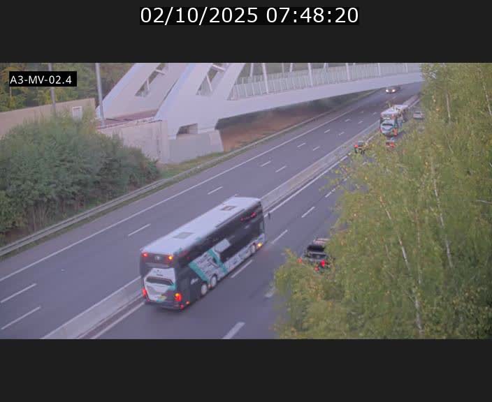 <h2>Webcam autoroute de la France (A3) au Luxembourg à Fentange, à proximité de la Croix de Gasperich. Vue orientée vers la Cloche d'Or</h2>