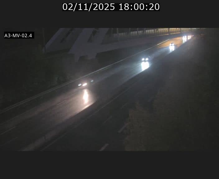 Webcam autoroute de la France (A3) au Luxembourg à Fentange, à proximité de la Croix de Gasperich. Vue orientée vers la Cloche d'Or