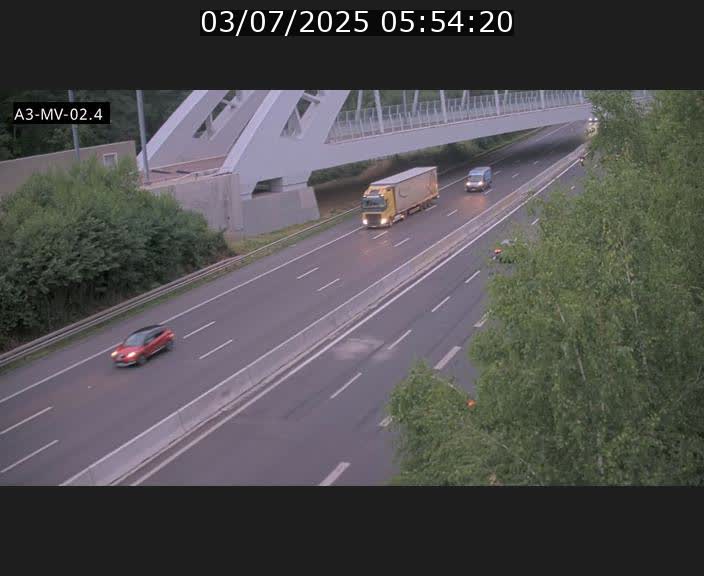 <h2>Webcam autoroute de la France (A3) au Luxembourg à Fentange, à proximité de la Croix de Gasperich. Vue orientée vers la Cloche d'Or</h2>