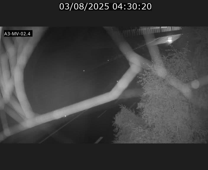 <h2>Webcam autoroute de la France (A3) au Luxembourg à Fentange, à proximité de la Croix de Gasperich. Vue orientée vers la Cloche d'Or</h2>