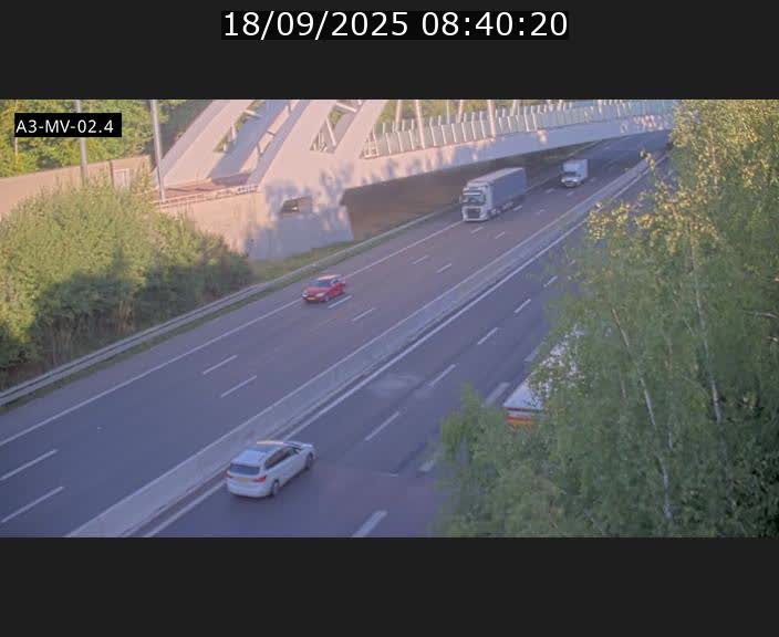 <h2>Webcam autoroute de la France (A3) au Luxembourg à Fentange, à proximité de la Croix de Gasperich. Vue orientée vers la Cloche d'Or</h2>