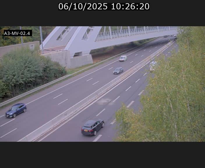 <h2>Webcam autoroute de la France (A3) au Luxembourg à Fentange, à proximité de la Croix de Gasperich. Vue orientée vers la Cloche d'Or</h2>