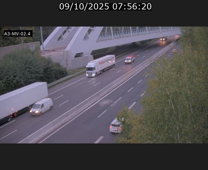 <h2>Webcam autoroute de la France (A3) au Luxembourg à Fentange, à proximité de la Croix de Gasperich. Vue orientée vers la Cloche d'Or</h2>