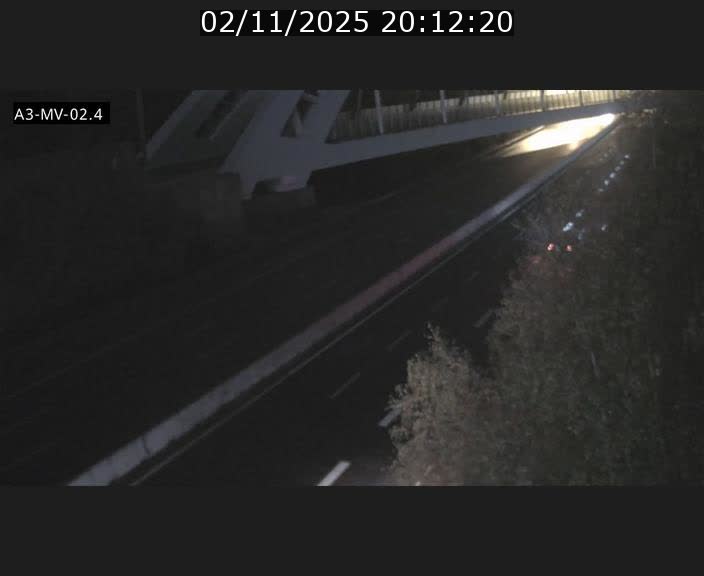 <h2>Webcam autoroute de la France (A3) au Luxembourg à Fentange, à proximité de la Croix de Gasperich. Vue orientée vers la Cloche d'Or</h2>