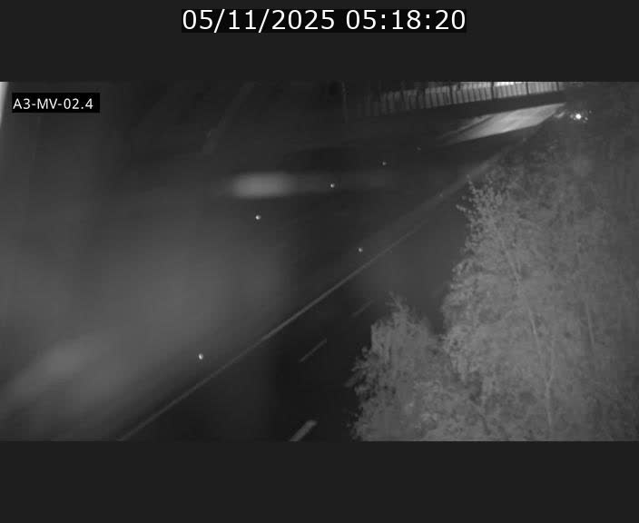 <h2>Webcam autoroute de la France (A3) au Luxembourg à Fentange, à proximité de la Croix de Gasperich. Vue orientée vers la Cloche d'Or</h2>