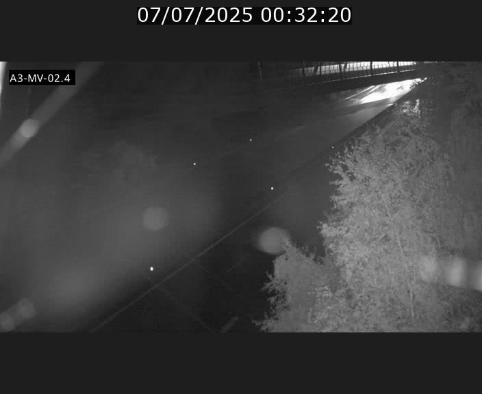 <h2>Webcam autoroute de la France (A3) au Luxembourg à Fentange, à proximité de la Croix de Gasperich. Vue orientée vers la Cloche d'Or</h2>