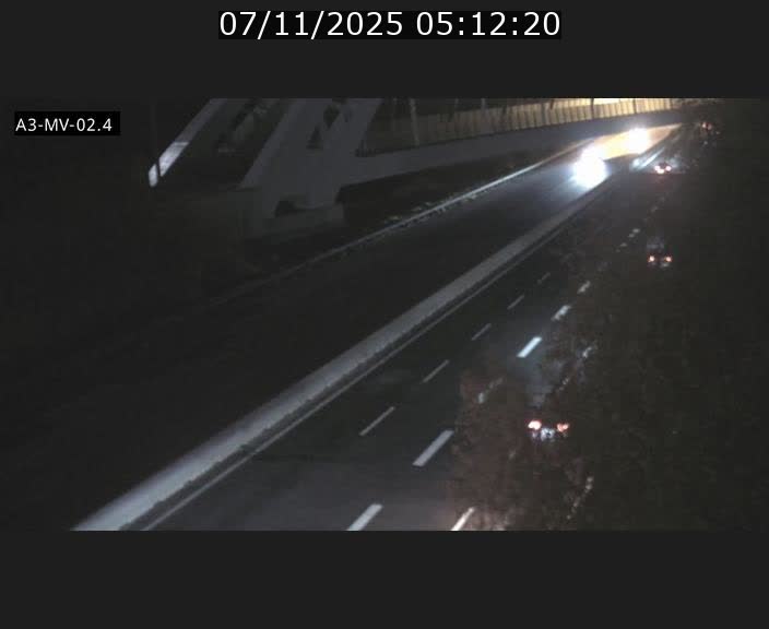 <h2>Webcam autoroute de la France (A3) au Luxembourg à Fentange, à proximité de la Croix de Gasperich. Vue orientée vers la Cloche d'Or</h2>