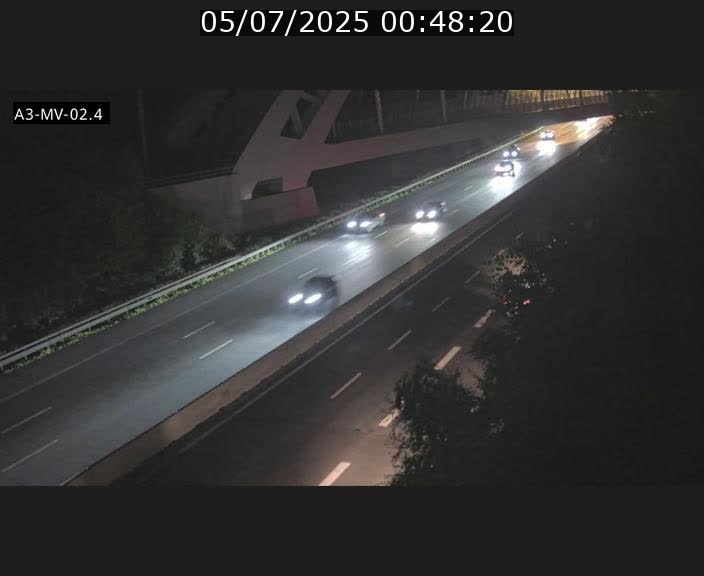 <h2>Webcam autoroute de la France (A3) au Luxembourg à Fentange, à proximité de la Croix de Gasperich. Vue orientée vers la Cloche d'Or</h2>