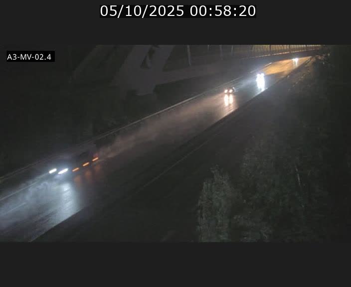 <h2>Webcam autoroute de la France (A3) au Luxembourg à Fentange, à proximité de la Croix de Gasperich. Vue orientée vers la Cloche d'Or</h2>
