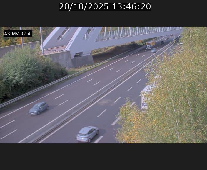 <h2>Webcam autoroute de la France (A3) au Luxembourg à Fentange, à proximité de la Croix de Gasperich. Vue orientée vers la Cloche d'Or</h2>