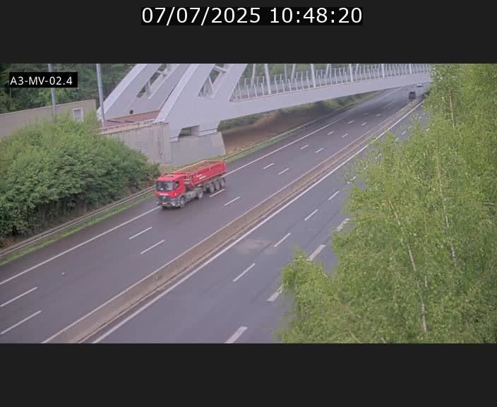 <h2>Webcam autoroute de la France (A3) au Luxembourg à Fentange, à proximité de la Croix de Gasperich. Vue orientée vers la Cloche d'Or</h2>
