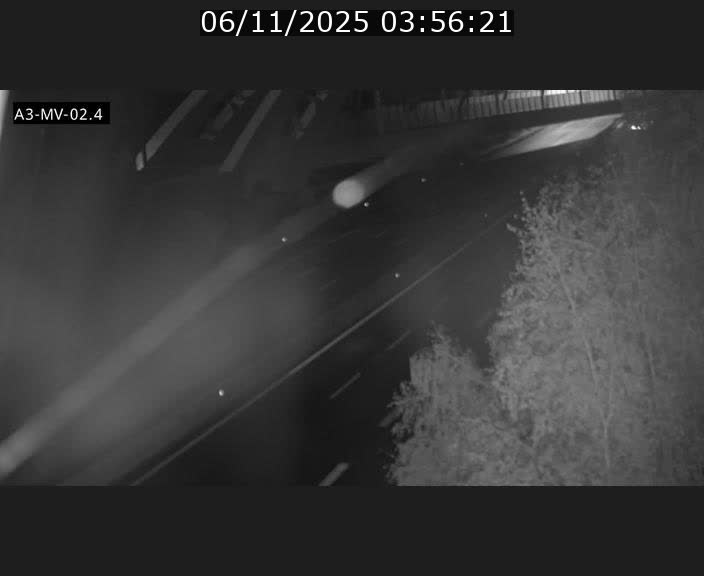 <h2>Webcam autoroute de la France (A3) au Luxembourg à Fentange, à proximité de la Croix de Gasperich. Vue orientée vers la Cloche d'Or</h2>