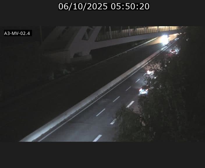 <h2>Webcam autoroute de la France (A3) au Luxembourg à Fentange, à proximité de la Croix de Gasperich. Vue orientée vers la Cloche d'Or</h2>