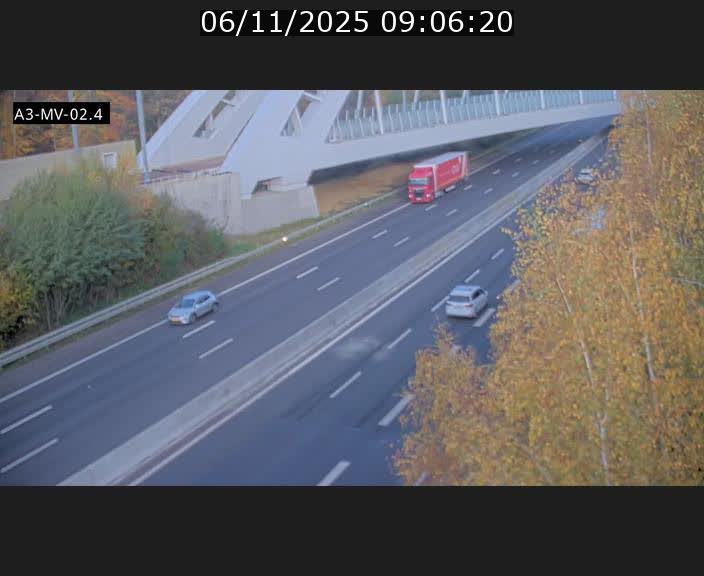 <h2>Webcam autoroute de la France (A3) au Luxembourg à Fentange, à proximité de la Croix de Gasperich. Vue orientée vers la Cloche d'Or</h2>