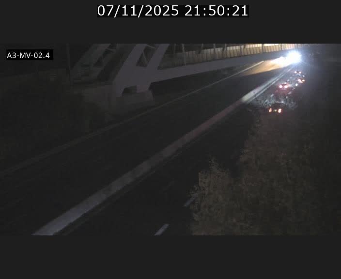 <h2>Webcam autoroute de la France (A3) au Luxembourg à Fentange, à proximité de la Croix de Gasperich. Vue orientée vers la Cloche d'Or</h2>