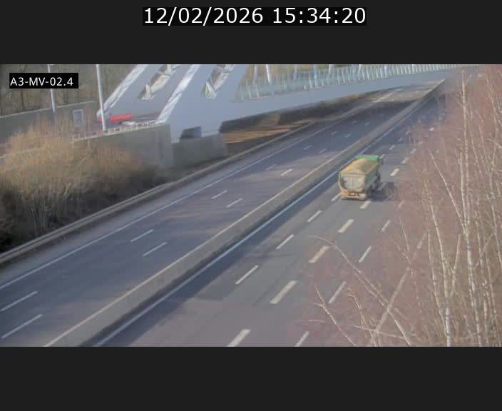 <h2>Webcam autoroute de la France (A3) au Luxembourg à Fentange, à proximité de la Croix de Gasperich. Vue orientée vers la Cloche d'Or</h2>