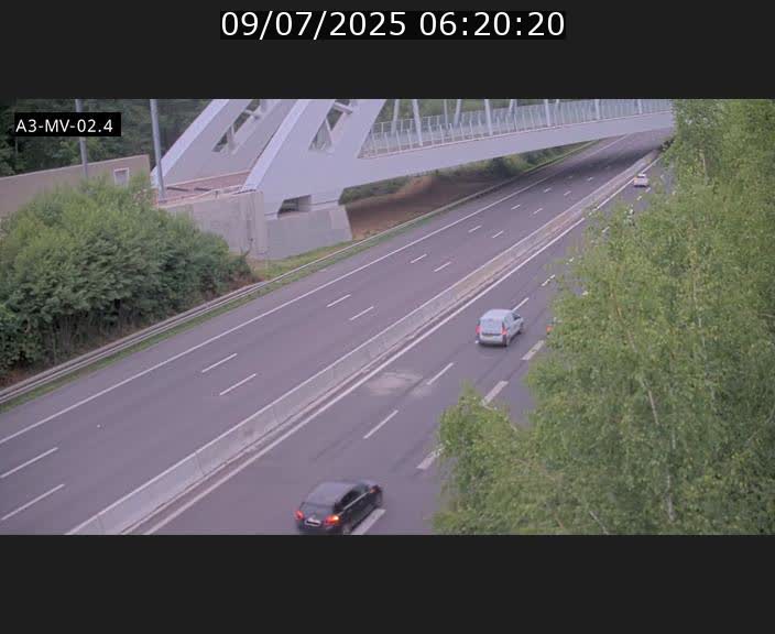 <h2>Webcam autoroute de la France (A3) au Luxembourg à Fentange, à proximité de la Croix de Gasperich. Vue orientée vers la Cloche d'Or</h2>