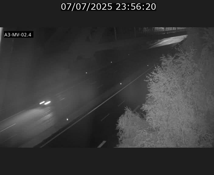 <h2>Webcam autoroute de la France (A3) au Luxembourg à Fentange, à proximité de la Croix de Gasperich. Vue orientée vers la Cloche d'Or</h2>