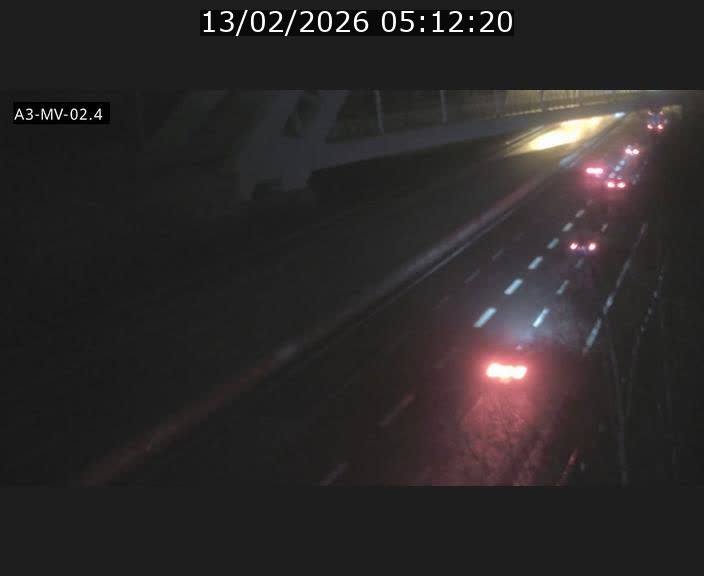 <h2>Webcam autoroute de la France (A3) au Luxembourg à Fentange, à proximité de la Croix de Gasperich. Vue orientée vers la Cloche d'Or</h2>