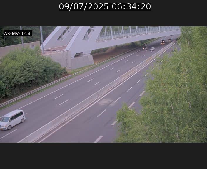 <h2>Webcam autoroute de la France (A3) au Luxembourg à Fentange, à proximité de la Croix de Gasperich. Vue orientée vers la Cloche d'Or</h2>