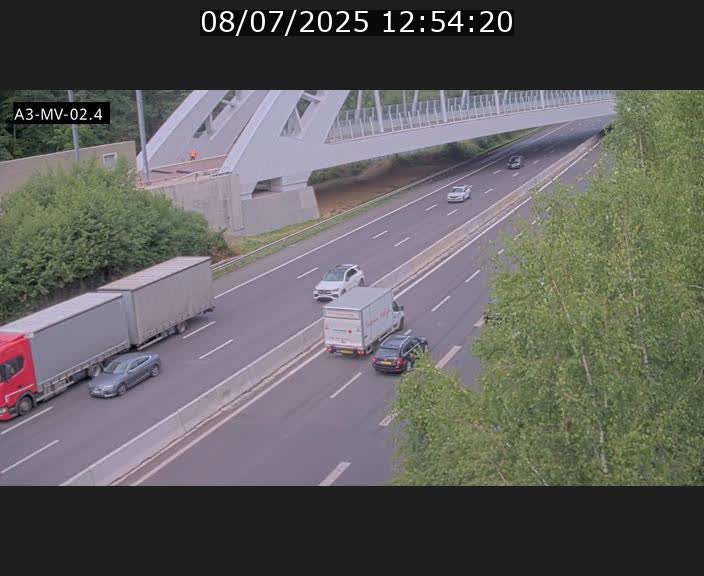 <h2>Webcam autoroute de la France (A3) au Luxembourg à Fentange, à proximité de la Croix de Gasperich. Vue orientée vers la Cloche d'Or</h2>