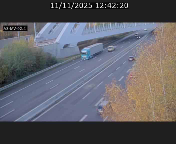 <h2>Webcam autoroute de la France (A3) au Luxembourg à Fentange, à proximité de la Croix de Gasperich. Vue orientée vers la Cloche d'Or</h2>