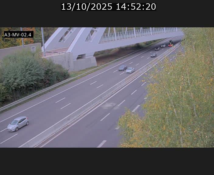 <h2>Webcam autoroute de la France (A3) au Luxembourg à Fentange, à proximité de la Croix de Gasperich. Vue orientée vers la Cloche d'Or</h2>