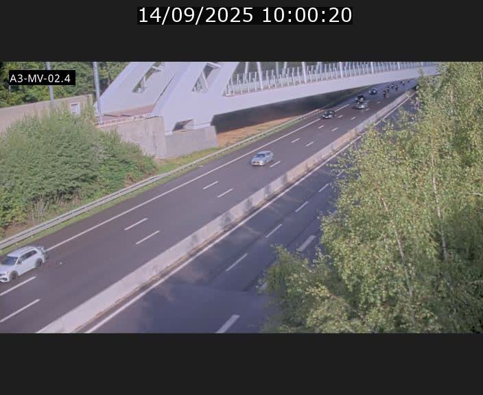 <h2>Webcam autoroute de la France (A3) au Luxembourg à Fentange, à proximité de la Croix de Gasperich. Vue orientée vers la Cloche d'Or</h2>