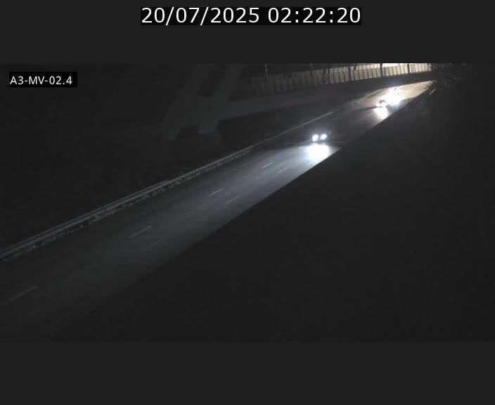 Webcam autoroute de la France (A3) au Luxembourg à Fentange, à proximité de la Croix de Gasperich. Vue orientée vers la Cloche d'Or