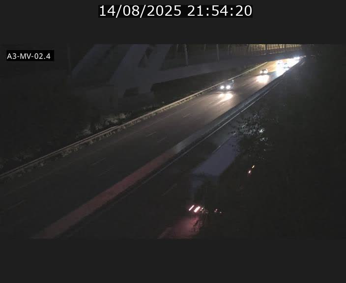 <h2>Webcam autoroute de la France (A3) au Luxembourg à Fentange, à proximité de la Croix de Gasperich. Vue orientée vers la Cloche d'Or</h2>
