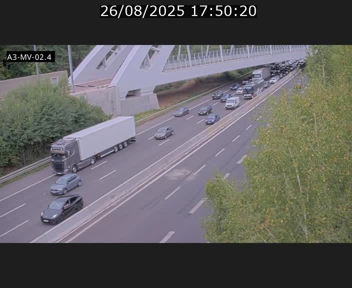 <h2>Webcam autoroute de la France (A3) au Luxembourg à Fentange, à proximité de la Croix de Gasperich. Vue orientée vers la Cloche d'Or</h2>