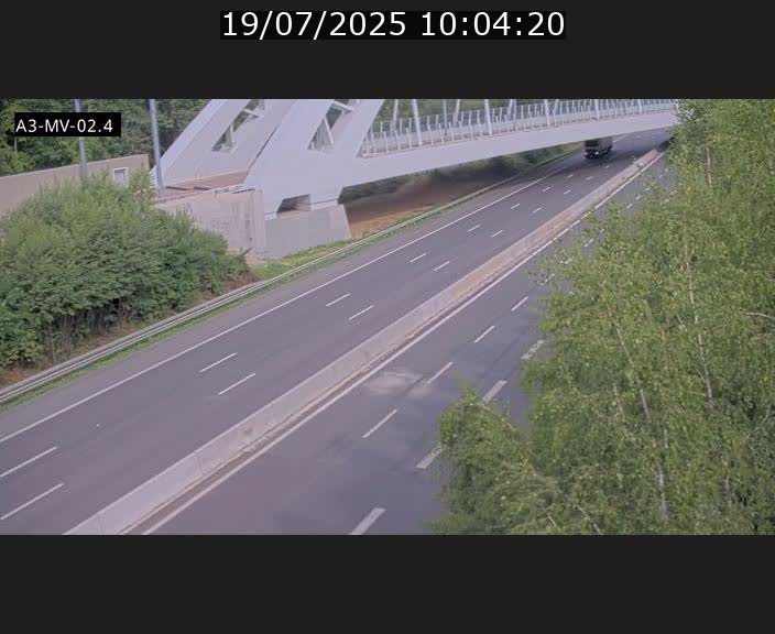 <h2>Webcam autoroute de la France (A3) au Luxembourg à Fentange, à proximité de la Croix de Gasperich. Vue orientée vers la Cloche d'Or</h2>