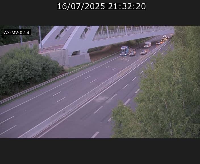 <h2>Webcam autoroute de la France (A3) au Luxembourg à Fentange, à proximité de la Croix de Gasperich. Vue orientée vers la Cloche d'Or</h2>
