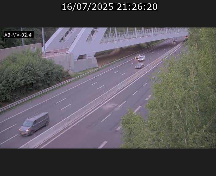 <h2>Webcam autoroute de la France (A3) au Luxembourg à Fentange, à proximité de la Croix de Gasperich. Vue orientée vers la Cloche d'Or</h2>