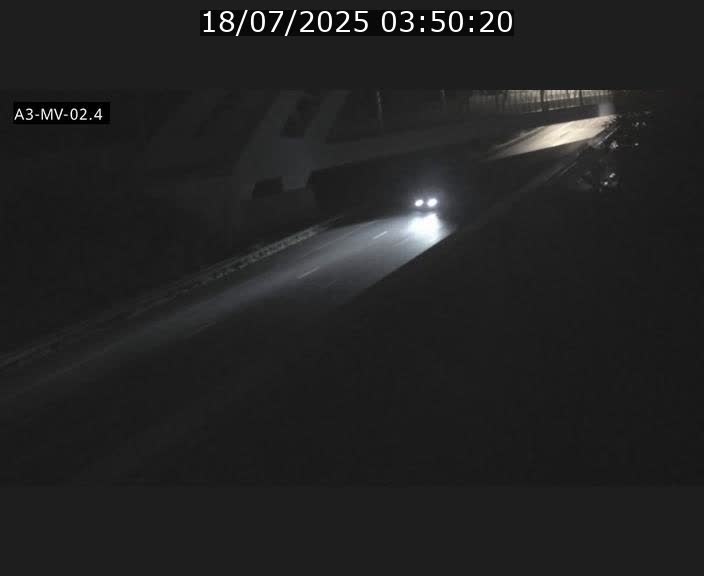 <h2>Webcam autoroute de la France (A3) au Luxembourg à Fentange, à proximité de la Croix de Gasperich. Vue orientée vers la Cloche d'Or</h2>