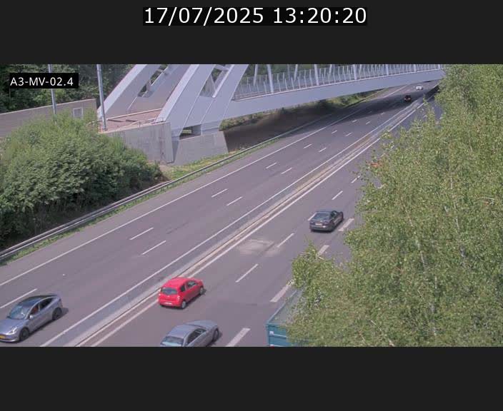<h2>Webcam autoroute de la France (A3) au Luxembourg à Fentange, à proximité de la Croix de Gasperich. Vue orientée vers la Cloche d'Or</h2>