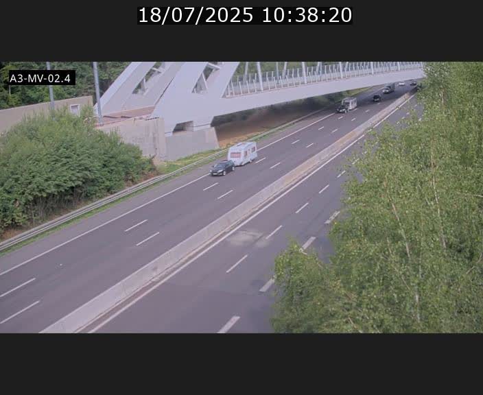 <h2>Webcam autoroute de la France (A3) au Luxembourg à Fentange, à proximité de la Croix de Gasperich. Vue orientée vers la Cloche d'Or</h2>
