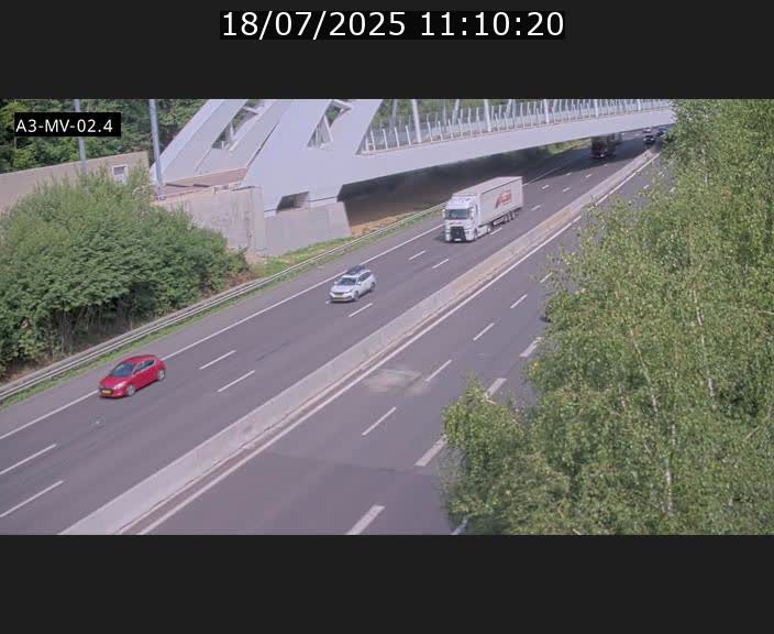 <h2>Webcam autoroute de la France (A3) au Luxembourg à Fentange, à proximité de la Croix de Gasperich. Vue orientée vers la Cloche d'Or</h2>