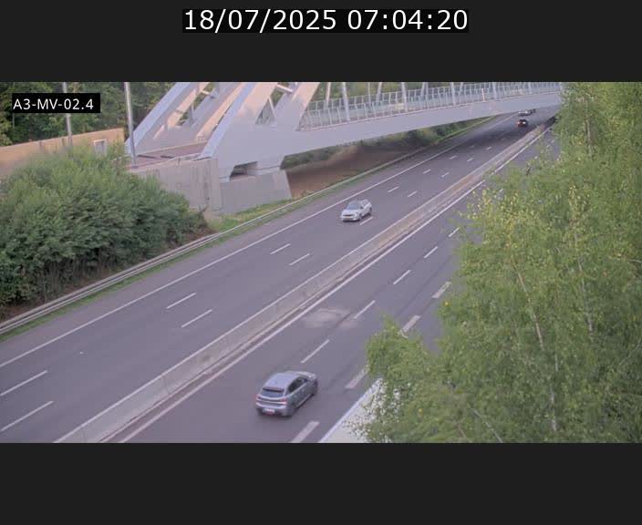 <h2>Webcam autoroute de la France (A3) au Luxembourg à Fentange, à proximité de la Croix de Gasperich. Vue orientée vers la Cloche d'Or</h2>
