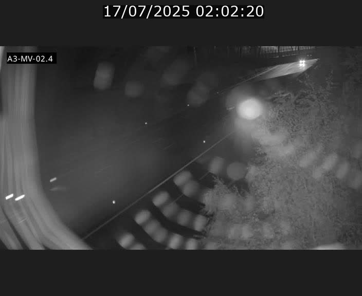 Webcam autoroute de la France (A3) au Luxembourg à Fentange, à proximité de la Croix de Gasperich. Vue orientée vers la Cloche d'Or