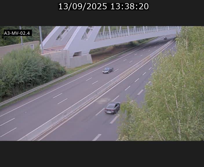Webcam autoroute de la France (A3) au Luxembourg à Fentange, à proximité de la Croix de Gasperich. Vue orientée vers la Cloche d'Or