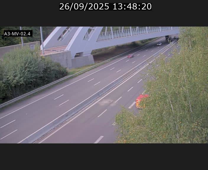 Webcam autoroute de la France (A3) au Luxembourg à Fentange, à proximité de la Croix de Gasperich. Vue orientée vers la Cloche d'Or