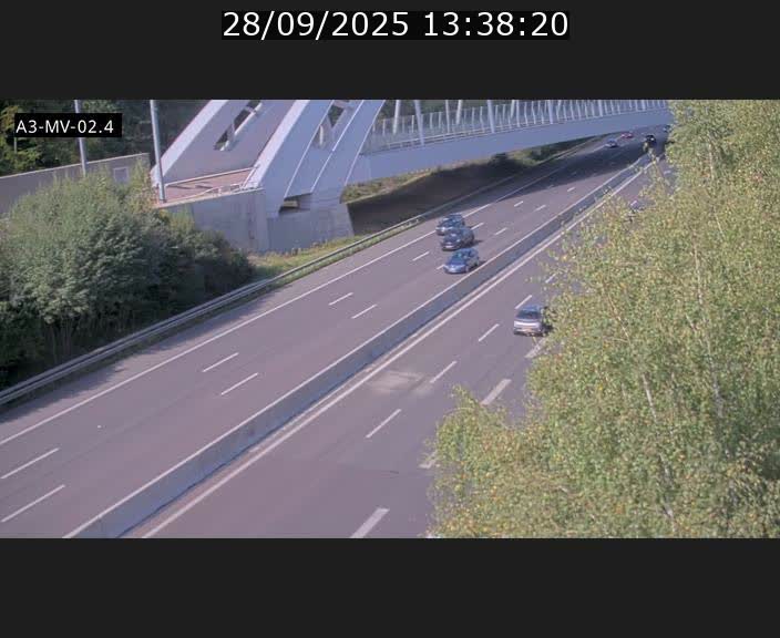 Webcam autoroute de la France (A3) au Luxembourg à Fentange, à proximité de la Croix de Gasperich. Vue orientée vers la Cloche d'Or