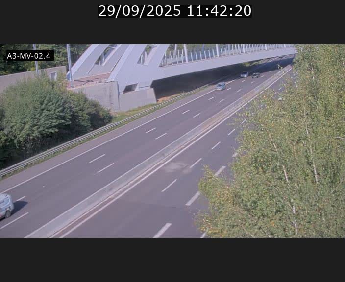 Webcam autoroute de la France (A3) au Luxembourg à Fentange, à proximité de la Croix de Gasperich. Vue orientée vers la Cloche d'Or