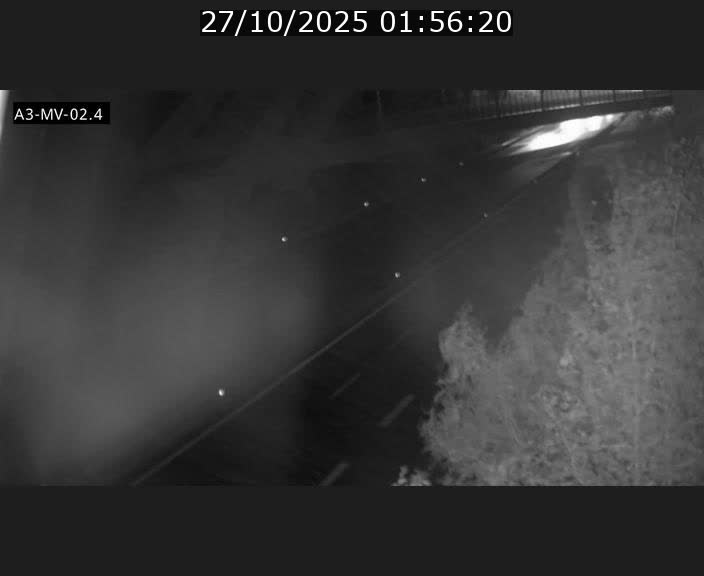 Webcam autoroute de la France (A3) au Luxembourg à Fentange, à proximité de la Croix de Gasperich. Vue orientée vers la Cloche d'Or