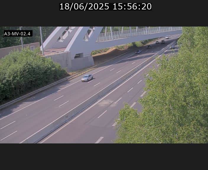 <h2>Webcam autoroute de la France (A3) au Luxembourg à Fentange, à proximité de la Croix de Gasperich. Vue orientée vers la Cloche d'Or</h2>