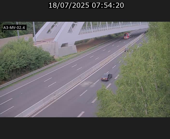 <h2>Webcam autoroute de la France (A3) au Luxembourg à Fentange, à proximité de la Croix de Gasperich. Vue orientée vers la Cloche d'Or</h2>