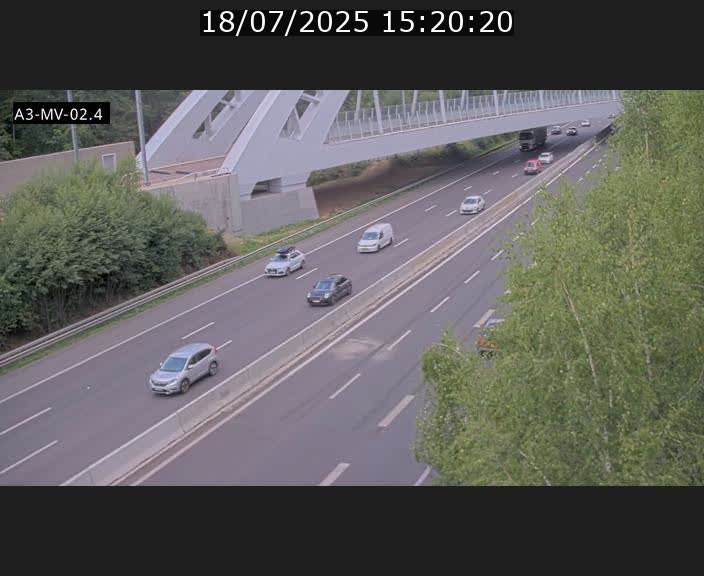 <h2>Webcam autoroute de la France (A3) au Luxembourg à Fentange, à proximité de la Croix de Gasperich. Vue orientée vers la Cloche d'Or</h2>